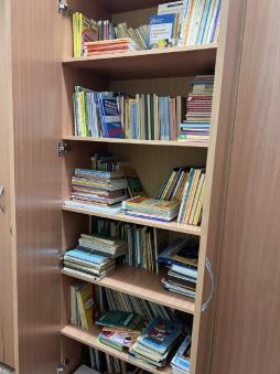 Библиотечный фонд методической и детской литературы, находится в методическом кабинете